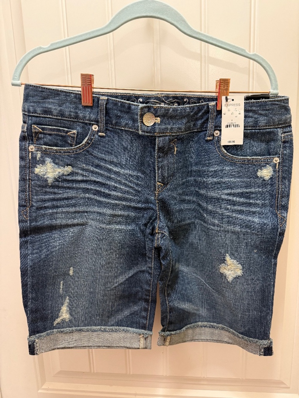 Express Low Rise Distressed Denim Shorts, 8 NWT